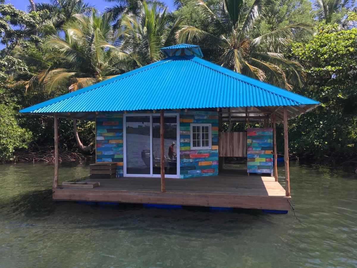 El Toucan Loco Floating Lodges Tierra Oscura 外观 照片